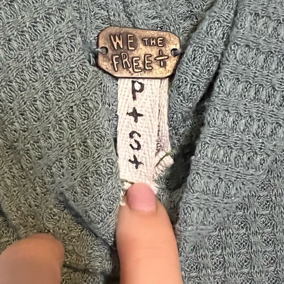 We The Free Thermal High Low Cowl Neck Top, Sm - Picture 8 of 9